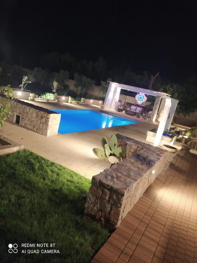 Villa La Cuccuvascia pool house Alessano Exterior foto