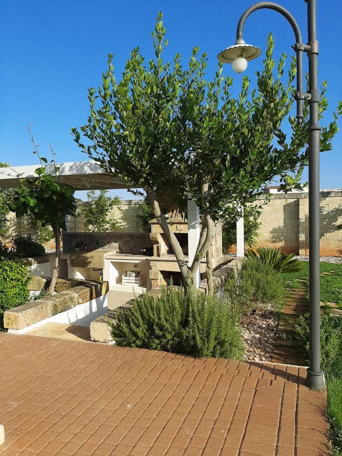 Villa La Cuccuvascia pool house Alessano Exterior foto